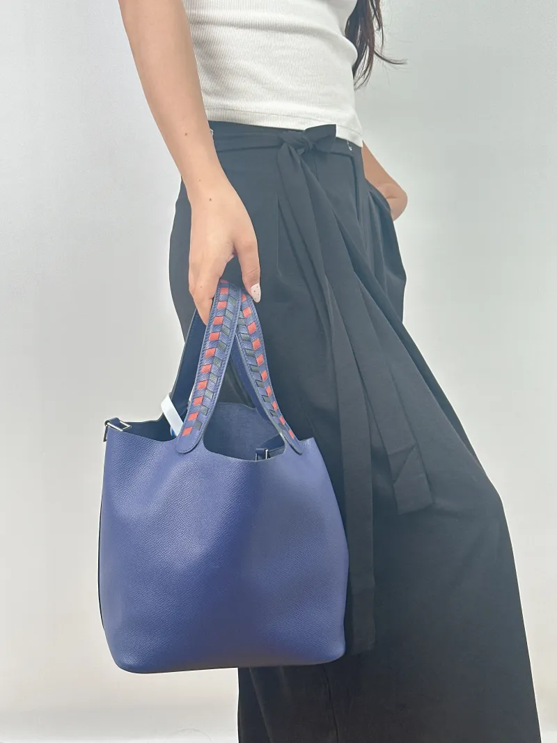 Hermès Top Handle Bag Picotin Lock 22 22 Blue Woven Epsom Calfskin Medium 22 × 17 × 21 cm D — on-model view 2 of 2