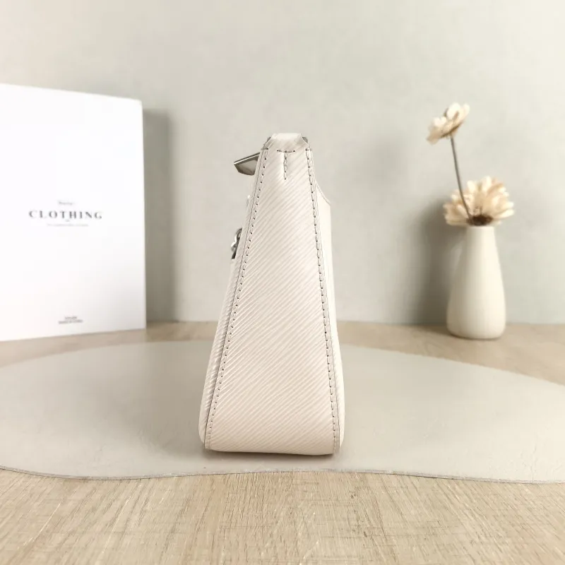 Louis Vuitton Crossbody Bag MARELLE White Epi Embossed Calfskin Small 25 × 8 × 15 cm — detail view 1 of 11