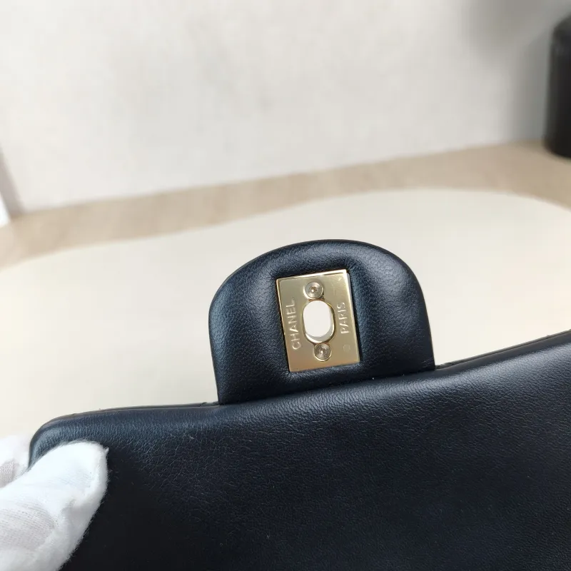 Chanel Crossbody Bag Classic Flap Mini CF Mini Black SL ambskinmini17 × 8 × 13.5 cm — detail view 10 of 15