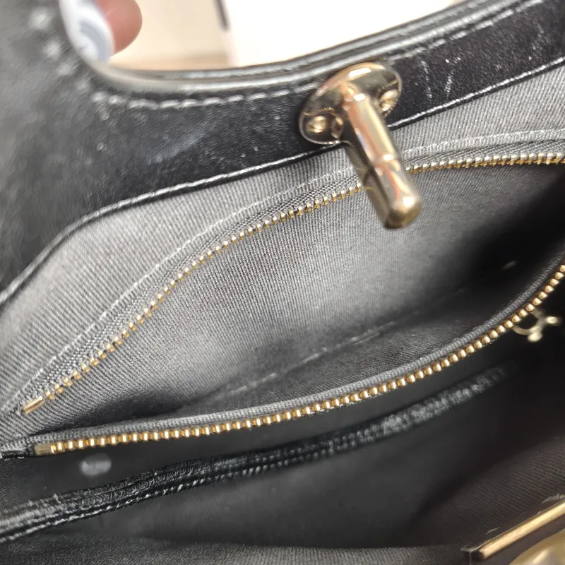 Chanel Crossbody Bag 31Bag Black Waxed Leather Mini 23 × 5.5 × 22 cm — detail view 3 of 12