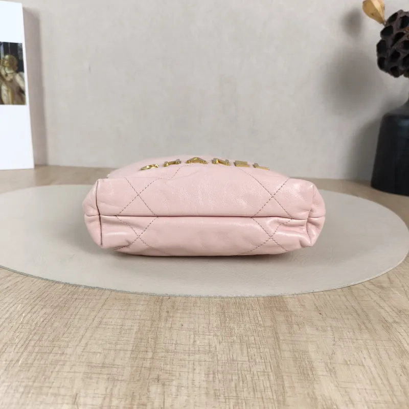 Chanel Crossbody Bag22Bag Pink Calfskinmini20 × 6 × 19 cm — cover view 2 of 5