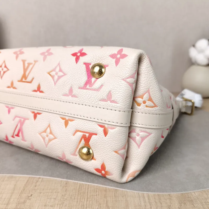 Louis Vuitton Crossbody Bag Carryall Calfskin Small 29.5 × 12 × 24 cm — detail view 6 of 11