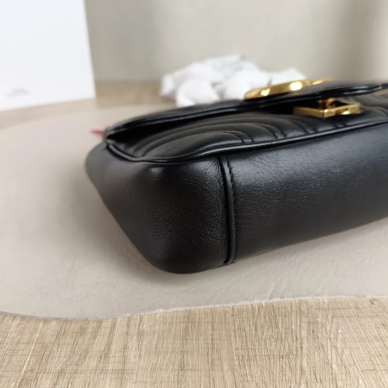 GUCCI Crossbody Bag GG Marmont Small Marmont 22Black CC alfskin Small22 × 6 × 13 cm Conditioned — detail view 7 of 12