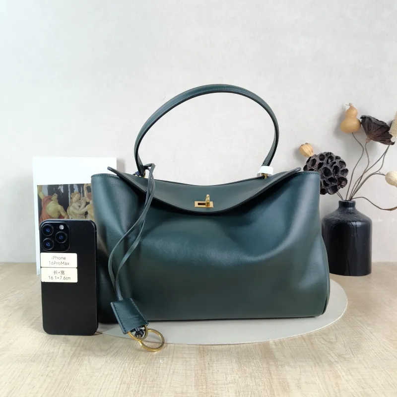 BALENCIAGA Crossbody Bag RODEO Green Calfskin Medium35 × 11 × 23.5 cm — cover view 4 of 5