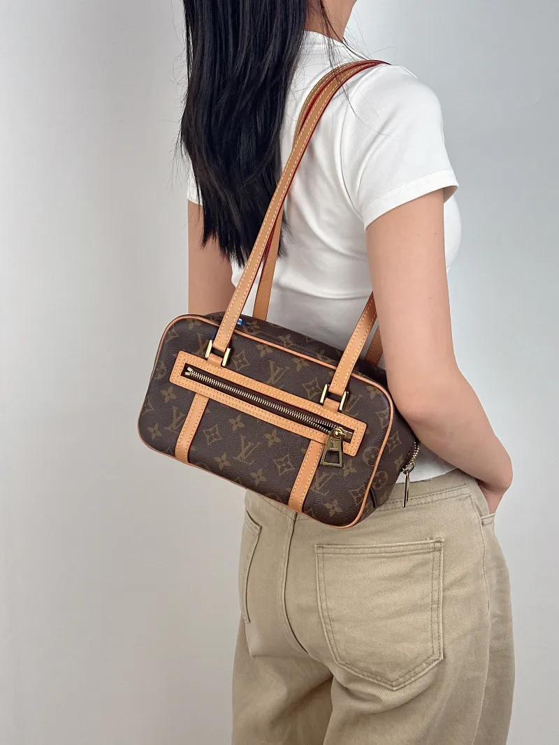 Louis Vuitton Shoulder Bag cite Monogram PVC One Size 26 × 11 × 16 cm — on-model view 2 of 2