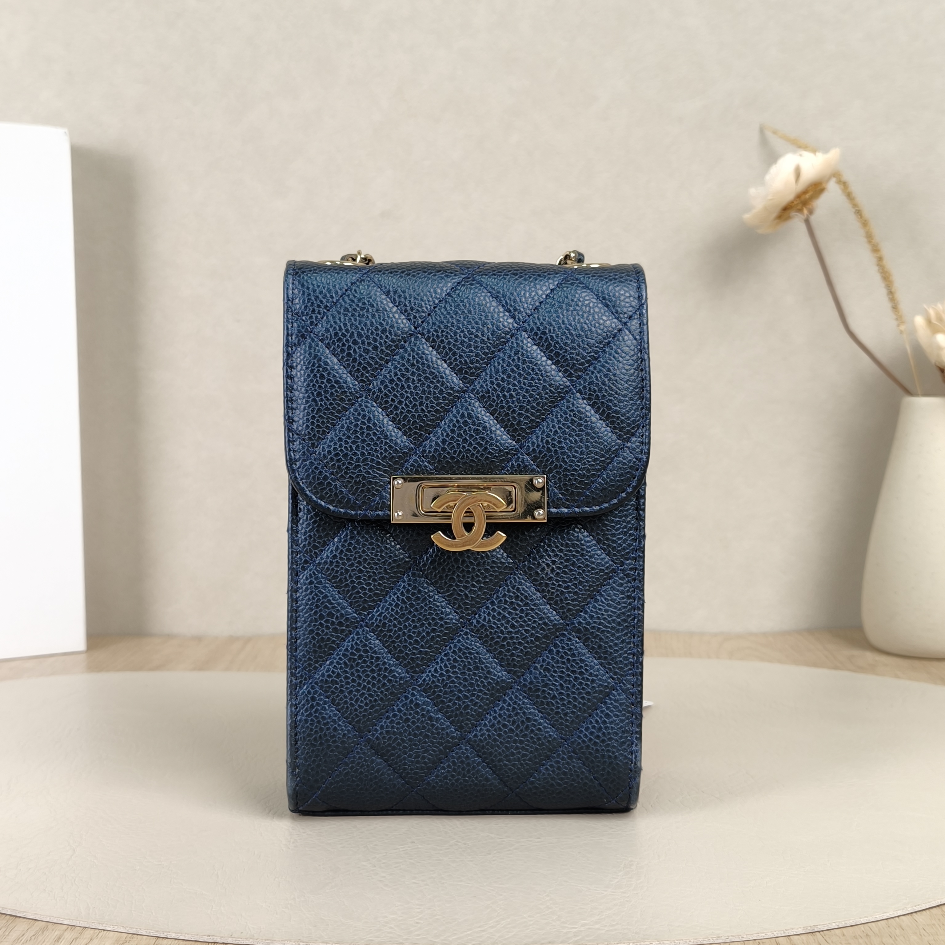 Chanel Crossbody Bagcf Collection Crossbody Bag Blue Grained Calfskin One Size11 × 5 × 17.5 cm