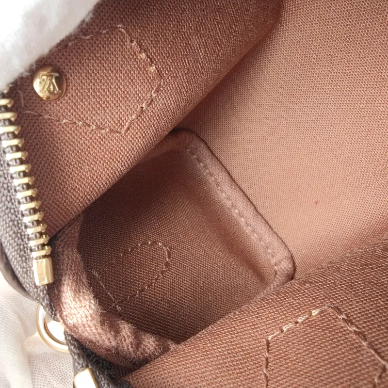 Louis Vuitton Crossbody Bag Speedy Nano Shoulder Strap PV Cnano16 × 7.5 × 10 cm — detail view 4 of 13