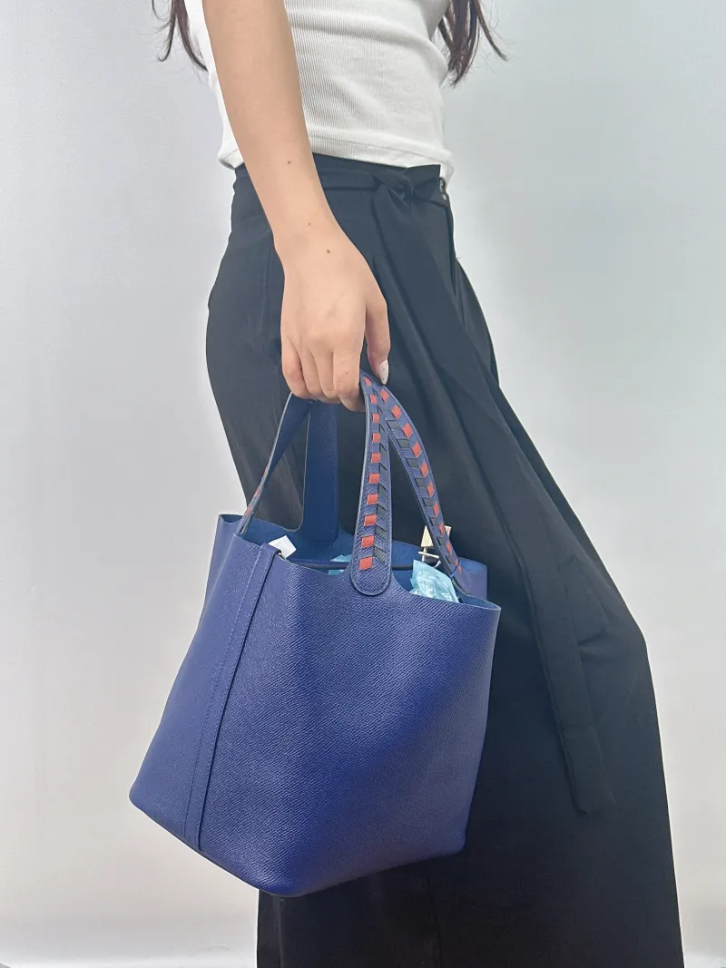 Hermès Top Handle Bag Picotin Lock 22 Woven 22M3 Epsom Calfskin Medium22 × 17 × 21 cm — on-model view 2 of 2