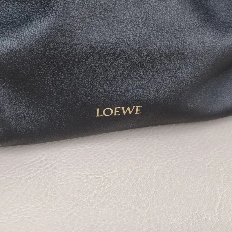 LOEWE Crossbody Bag Flamenco Black Calfskin Mini 24 × 9 × 18 cm — detail view 4 of 10