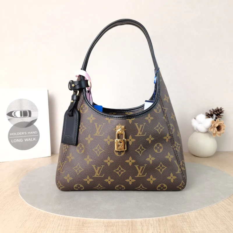 Louis Vuitton Shoulder Bag The Drop Monogram PVC Small28 × 12 × 15 cm
