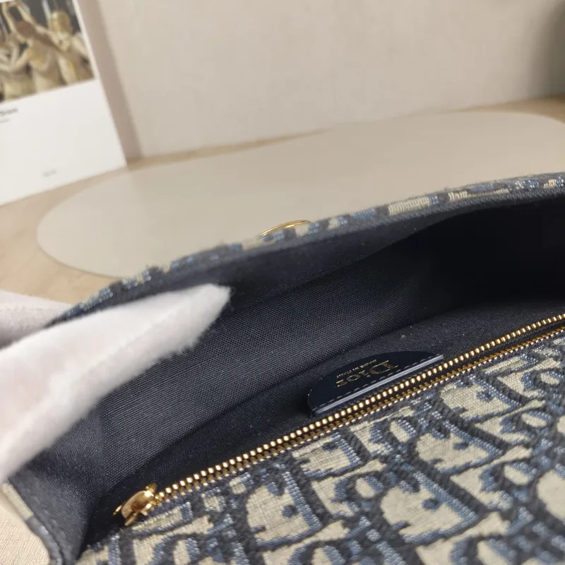 DIOR Shoulder Bag Médaillon Blue Canvas Small 21 × 5.5 × 12 cm — detail view 8 of 13