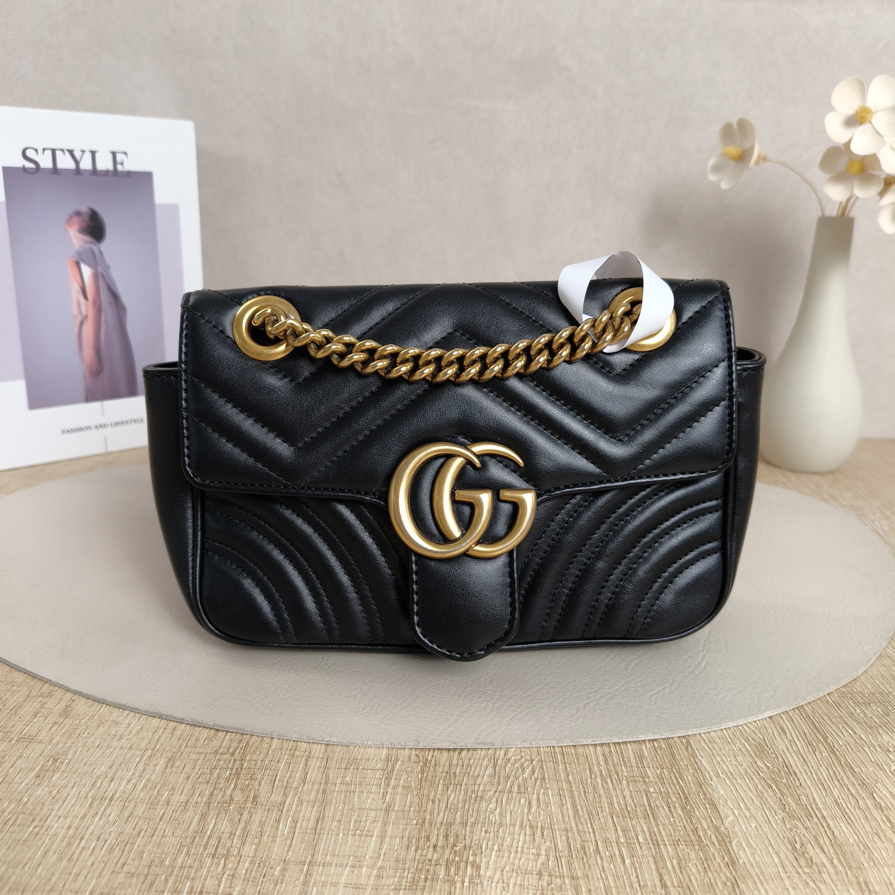 GUCCI Crossbody Bag GG Marmont Small Marmont 22Black CC alfskin Small22 × 6 × 13 cm