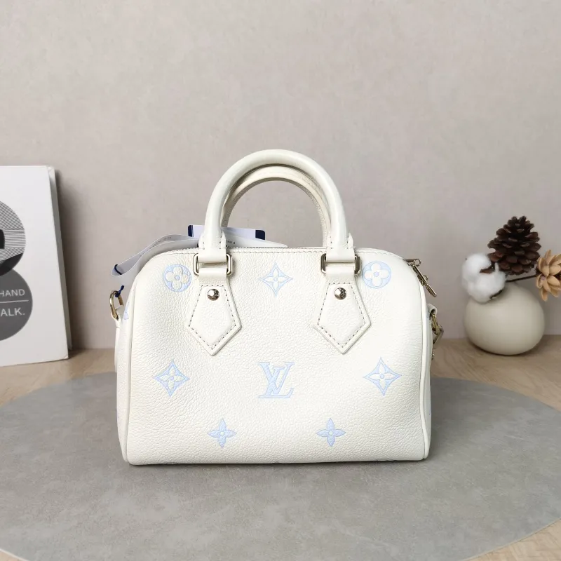 Louis Vuitton Crossbody Bag Speedy20 White · Blue Calfskin One Size20.5 × 12 × 13.5 cm