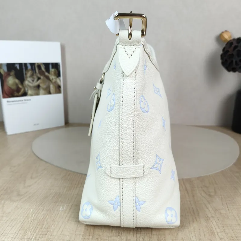 Louis Vuitton Crossbody Bag Carryall White · Blue Calfskin Small 29.5 × 12 × 24 cm — detail view 4 of 13