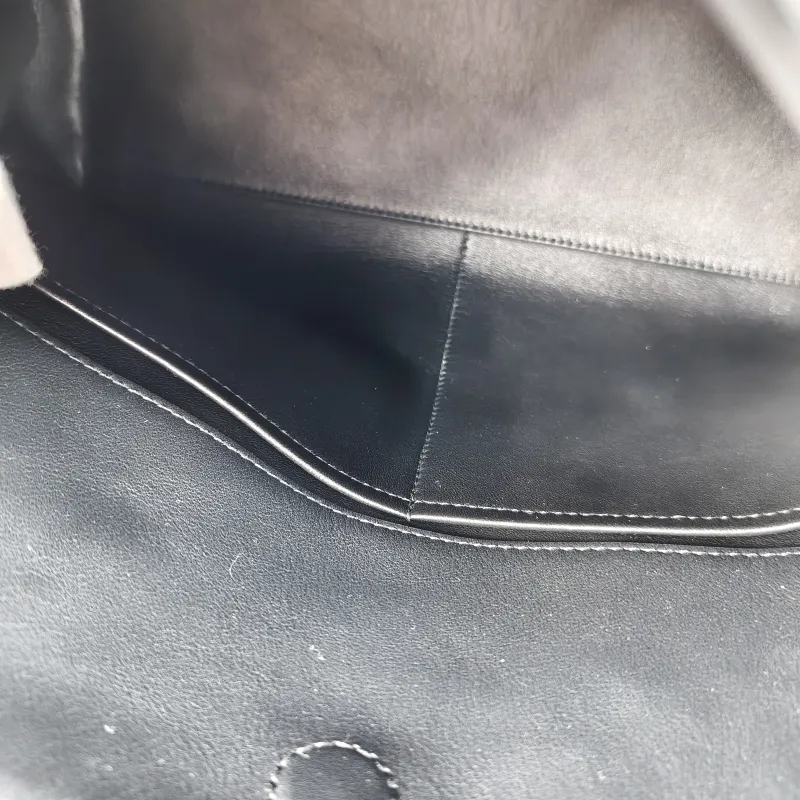 BALENCIAGA Top Handle Bag Hampton Carry All Tote Bag Black Calfskin Small 32 × 16 × 25 cm — detail view 5 of 13