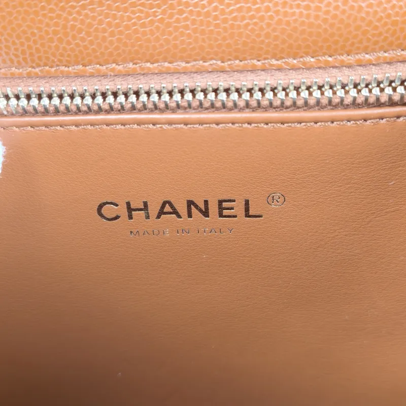 Chanel Backpack23a Backpack Brown Grained Calfskin One Size20 × 7.5 × 21 cm — detail view 13 of 13