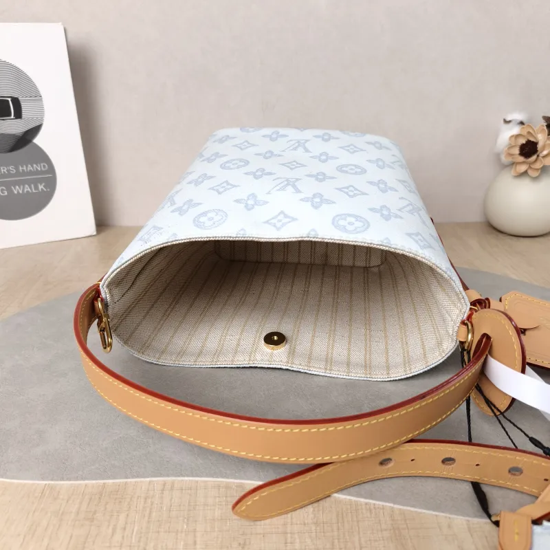 Louis Vuitton Top Handle Bag ALL IN BB Blue PVC BB 16 × 12 × 18 cm — detail view 9 of 13