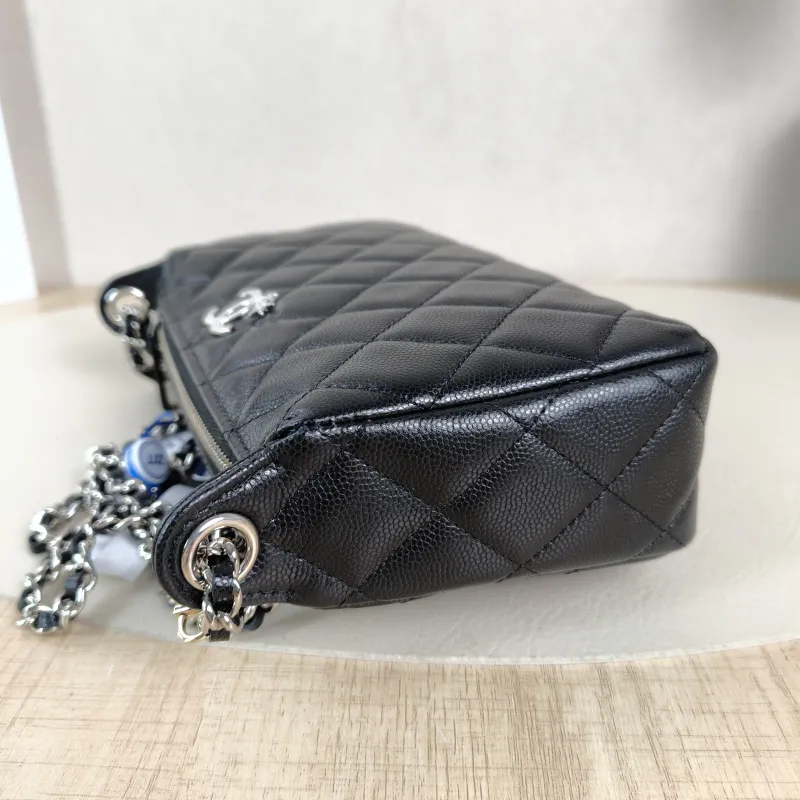 Chanel Crossbody Bag 25a Black Grained Calfskin One Size 21 × 5.5 × 12 cm — detail view 13 of 13