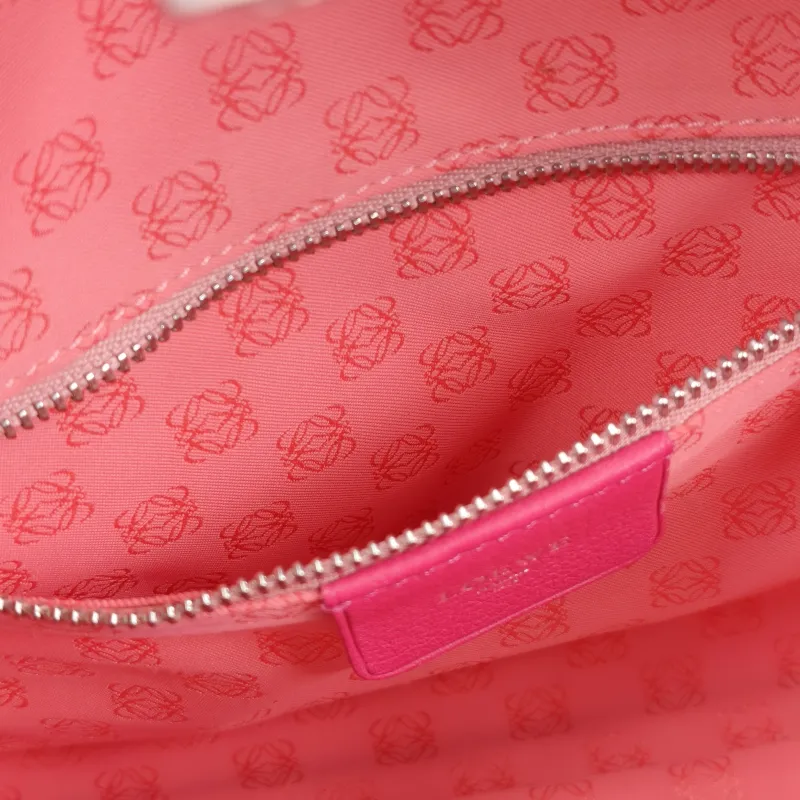 LOEWE Top Handle Bag Red Calfskin One Size 25 × 16 × 17 cm — detail view 6 of 13