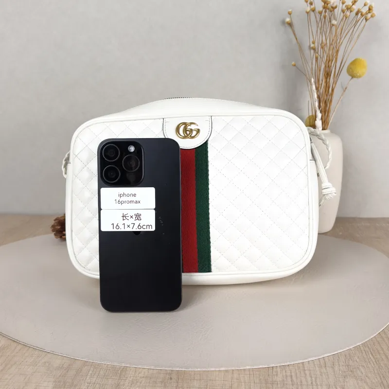 GUCCI Crossbody Bag Camera Bag White Calfskin One Size 24 × 5 × 17 cm — cover view 3 of 5