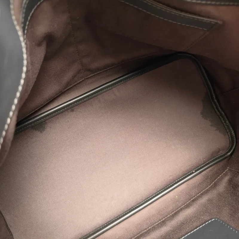 Chloé Shoulder Bag Shoulder Bag Beige Black Calfskin One Size30 × 14 × 23 cm — detail view 1 of 13