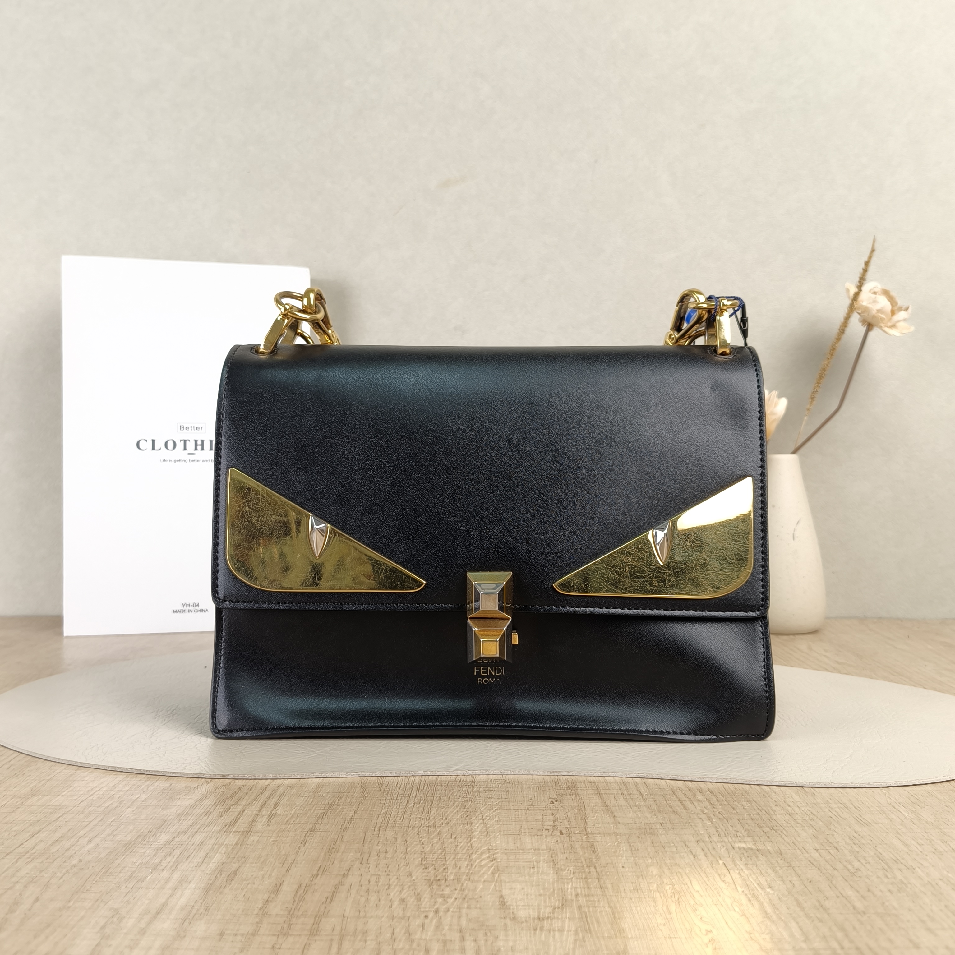 FENDI Shoulder Bag Kan I Shoulder Bag Black Calfskin Medium25 × 12 × 19 cm