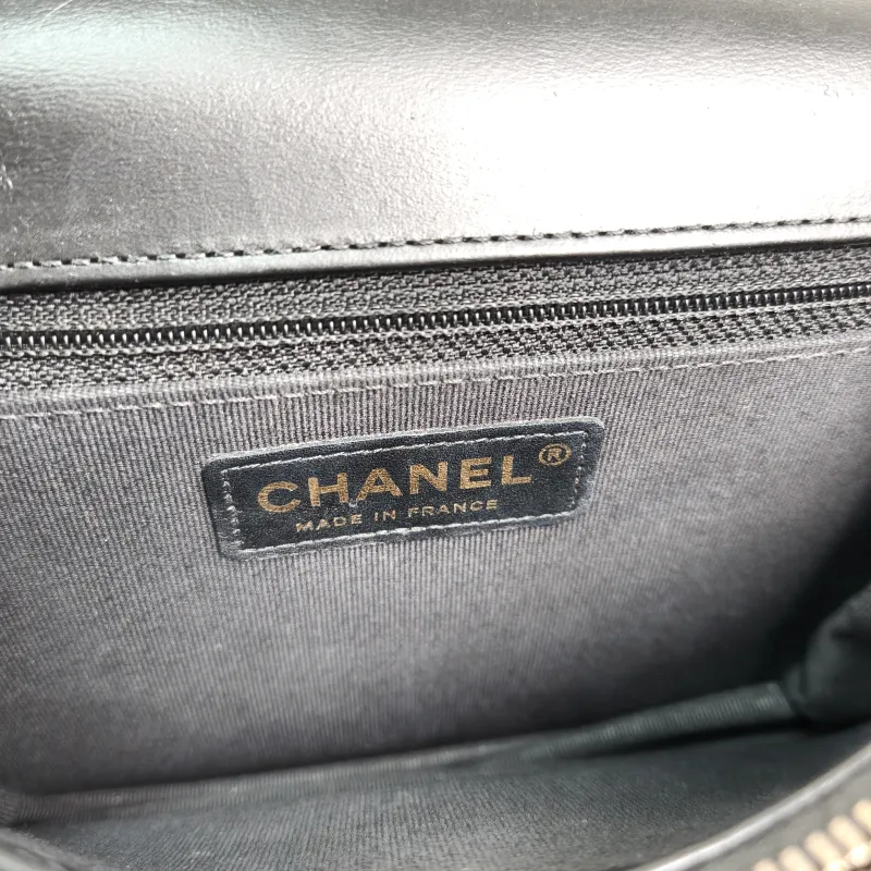 Chanel Crossbody Bagcf Collection Crossbody Bag Black Lambskin One Size19 × 9 × 14 cm — detail view 14 of 14