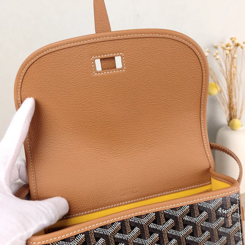 GOYARD Crossbody Bag BELVEDERE Messenger Bag Brown ine Canvas Small 22 × 7 × 16 cm — detail view 6 of 11