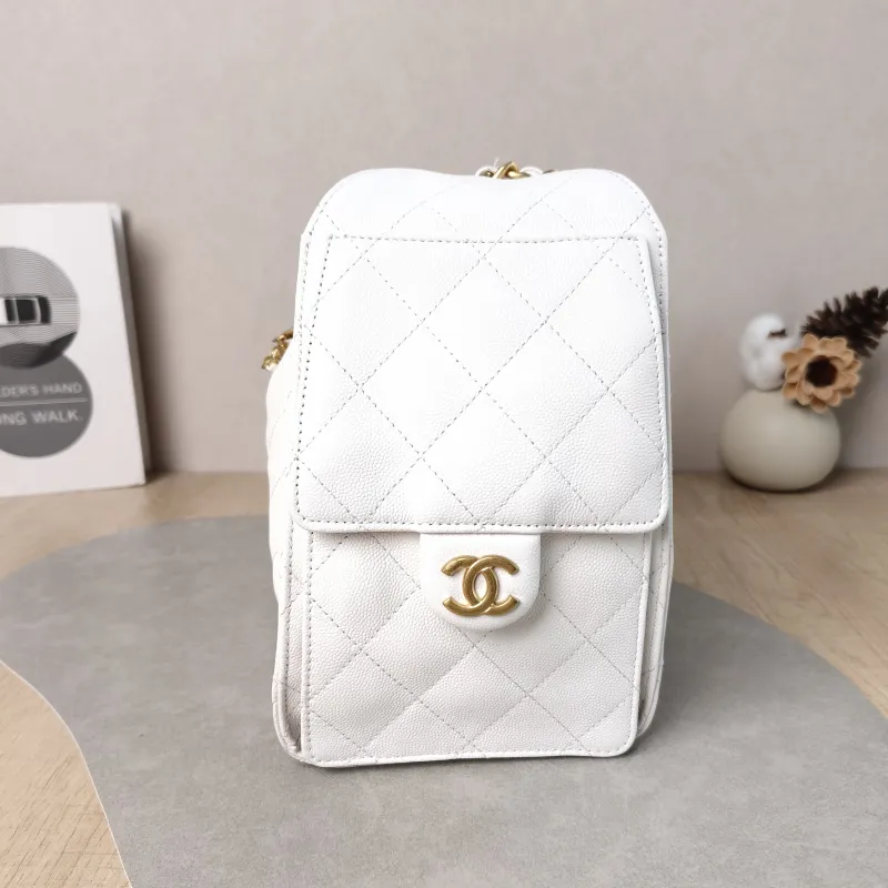 Chanel Shoulder Bag 25Bag White Grained Calfskin Small 26 × 14 × 30 cm — detail view 5 of 11