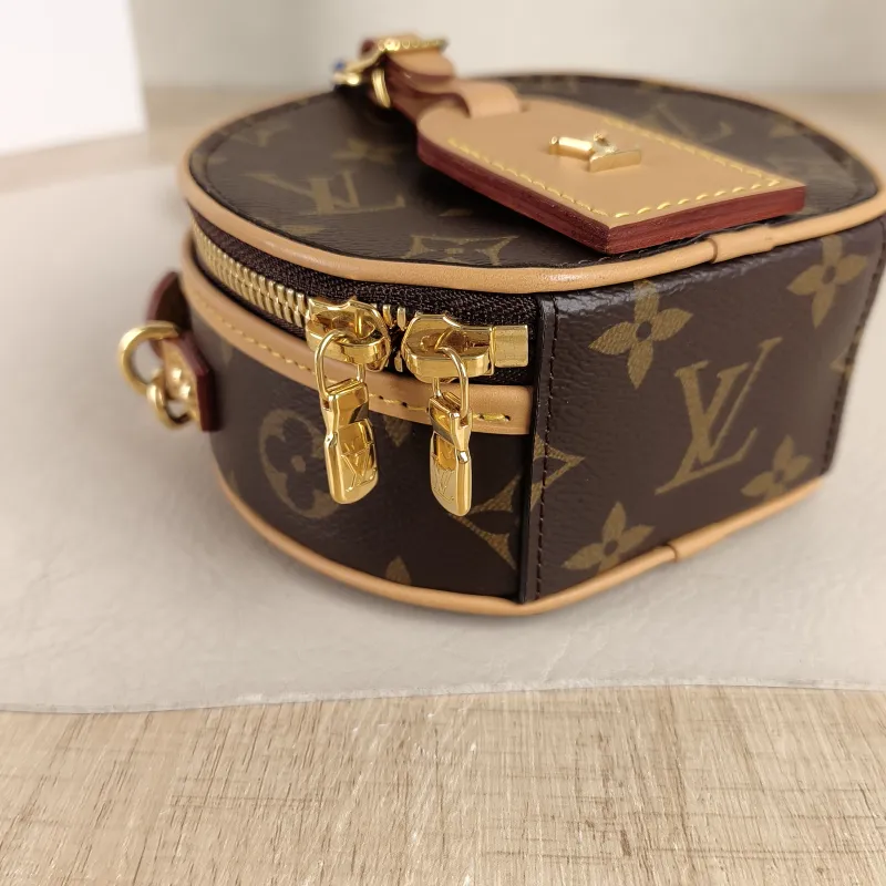 Louis Vuitton Crossbody Bag PETITE BOITE CHAPEAU Monogram PV Cmini17.5 × 7.5 × 16.5 cm — detail view 7 of 10