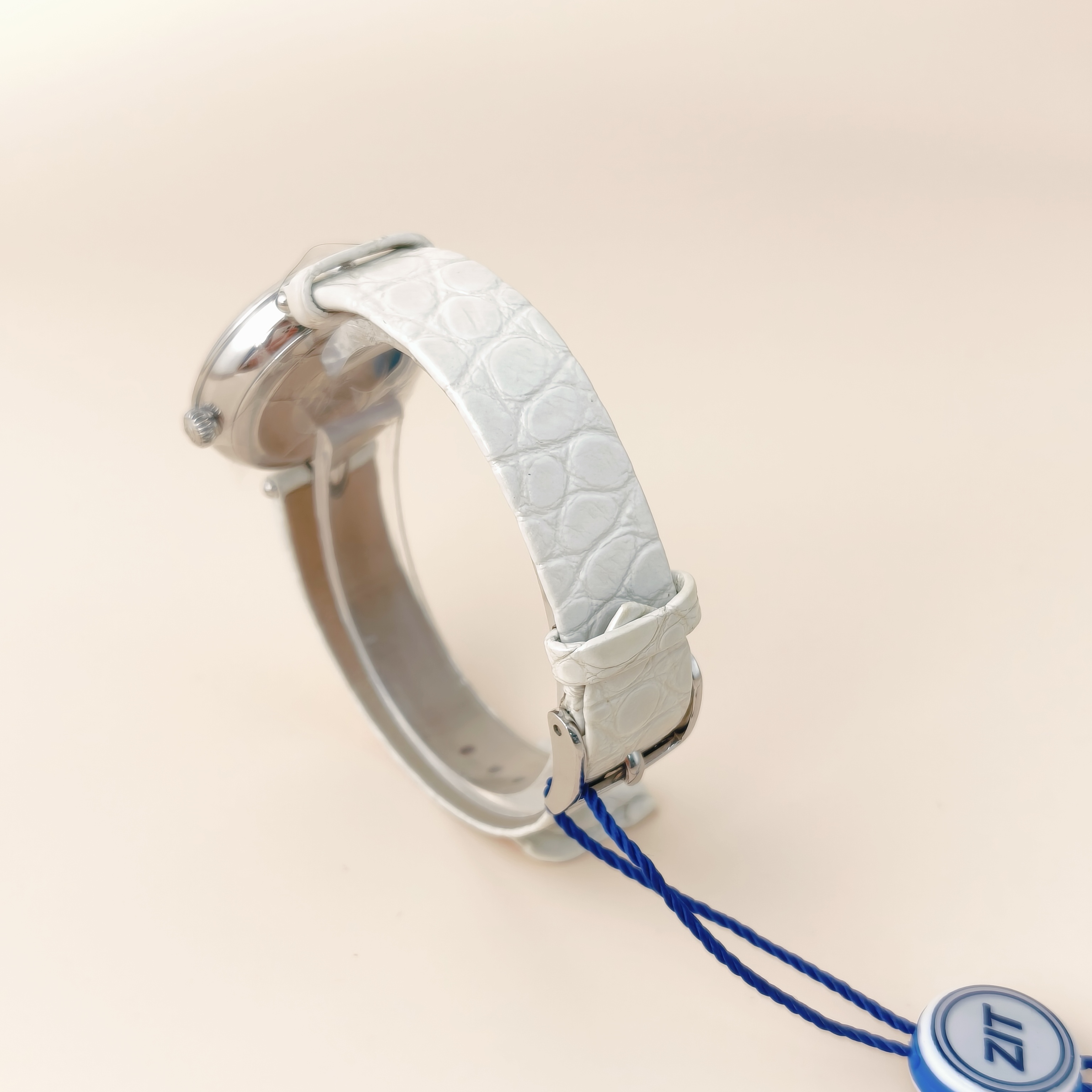 OMEGA Watch Collection Watch One Size27.4 — cover view 6 of 11