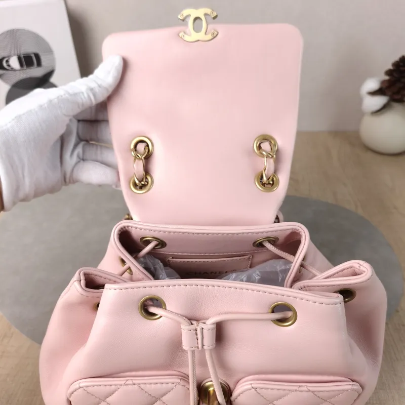 Chanel Crossbody Bag23k Backpack Pink Lambskin One Size20 × 12 × 23 cm — detail view 4 of 14