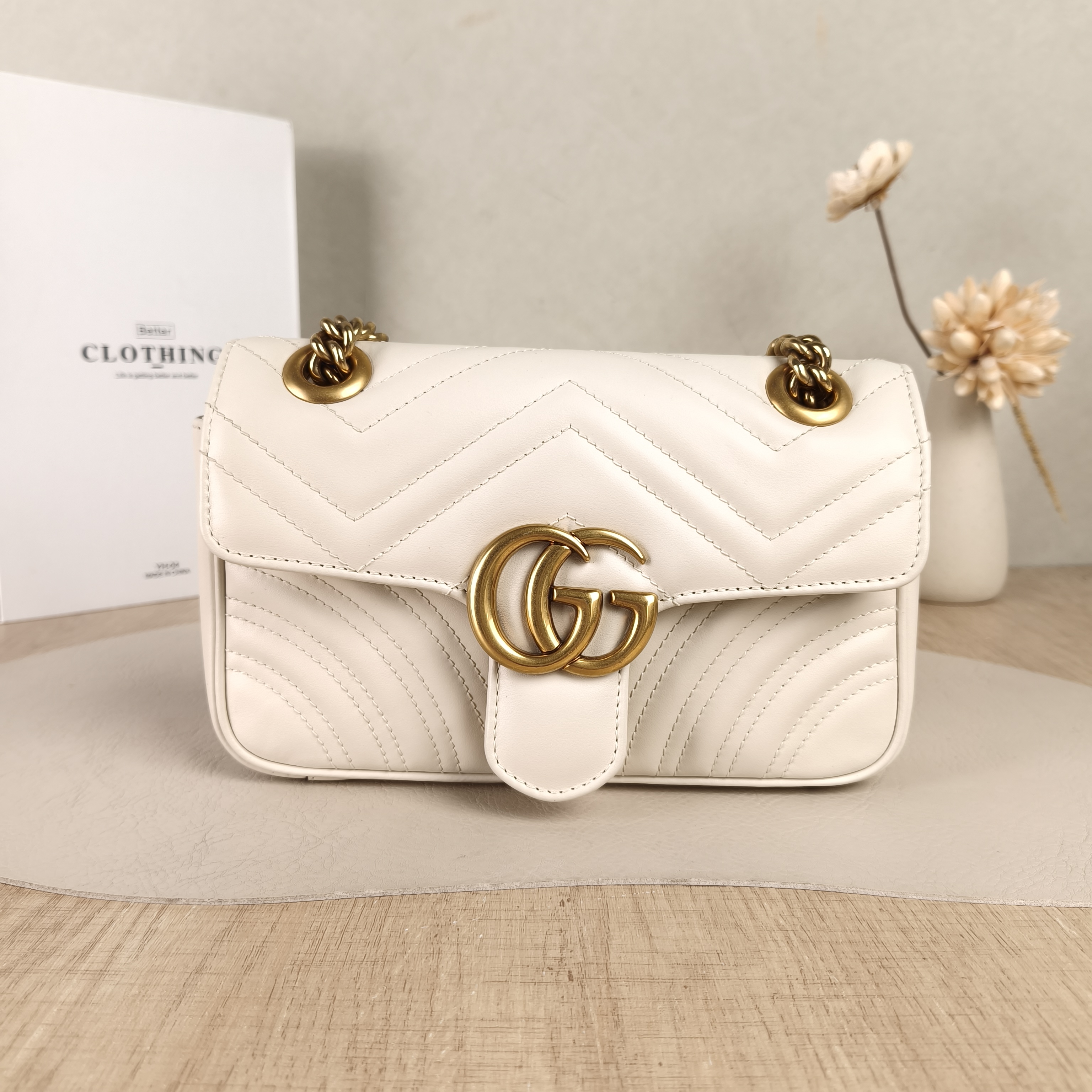 GUCCI Crossbody Bag GG Marmont Small Marmont 22White Gold Calfskin Small22 × 6 × 13 cm