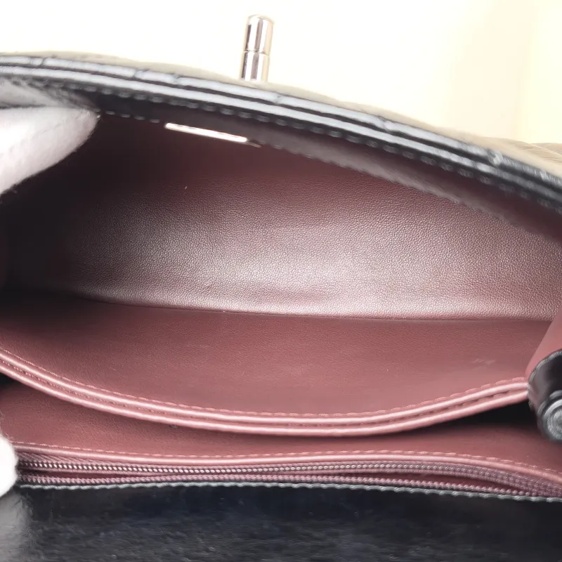 Chanel Crossbody Bag v Coco Handle​ Black Calfskin Small 24 × 10 × 14 cm — detail view 7 of 16