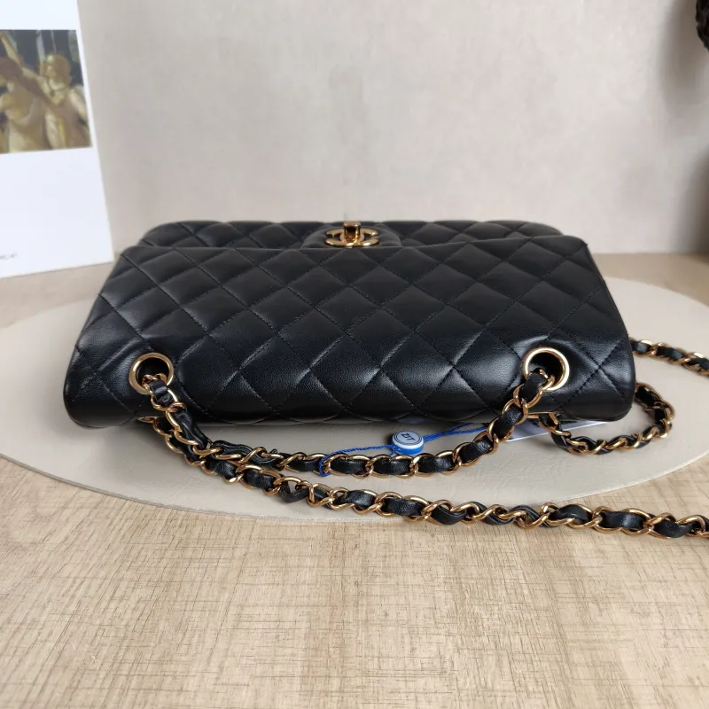 Chanel Crossbody Bag Classic Flap CF Black Calfskin Rose Gold Medium25.5 × 6.5 × 15.5 cm — cover view 8 of 10