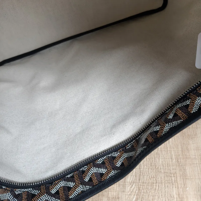 GOYARD Shoulder Bag Boheme Hobo​ Black ine Canvas Small 43 × 14 × 27 cm — detail view 8 of 15