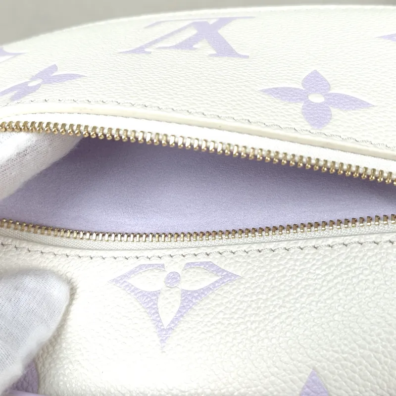 Louis Vuitton Crossbody Bag Pochette Métis East West White · Empreinte Embossed Calfskin Small 21.5 × 6 × 13.5 cm — detail view 12 of 14