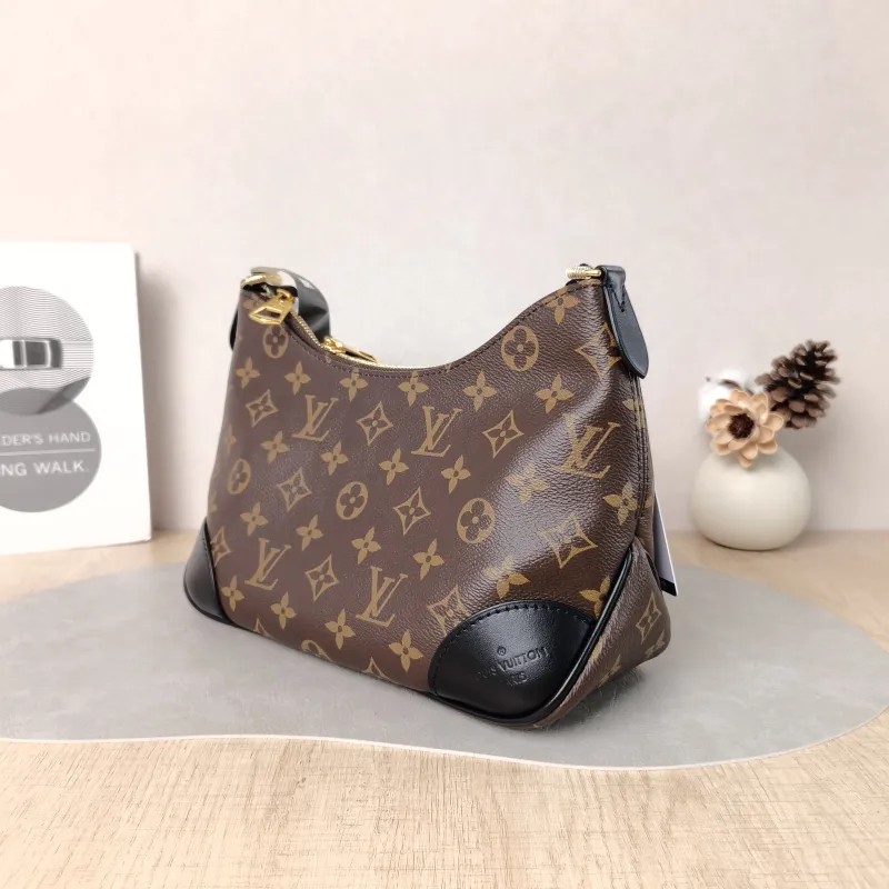 Louis Vuitton Crossbody Bag Boulogne PVC Small 26 × 9.5 × 16 cm — cover view 5 of 6