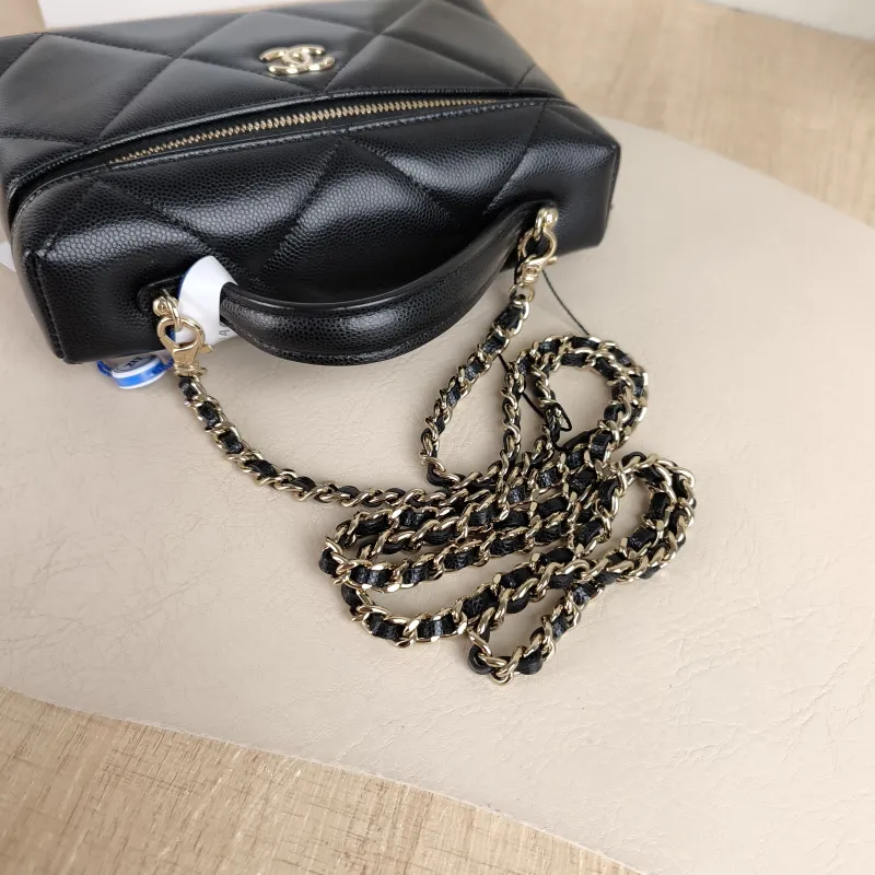 Chanel Crossbody Bag lp Box Bag Top Handle Crossbody Bag Black Calfskin 19.5 × 5 × 12 cm — detail view 11 of 12