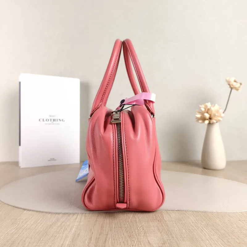 PRADA Crossbody Bag Crossbody Bag Pink Calfskin One Size 22 × 13 × 16 cm — detail view 1 of 12