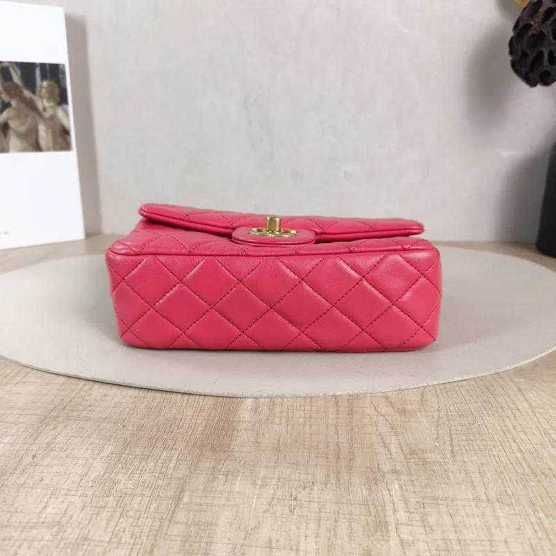 Chanel Crossbody Bag mini Red Lambskin One Size 20 × 6 × 12 cm 30 — cover view 6 of 6