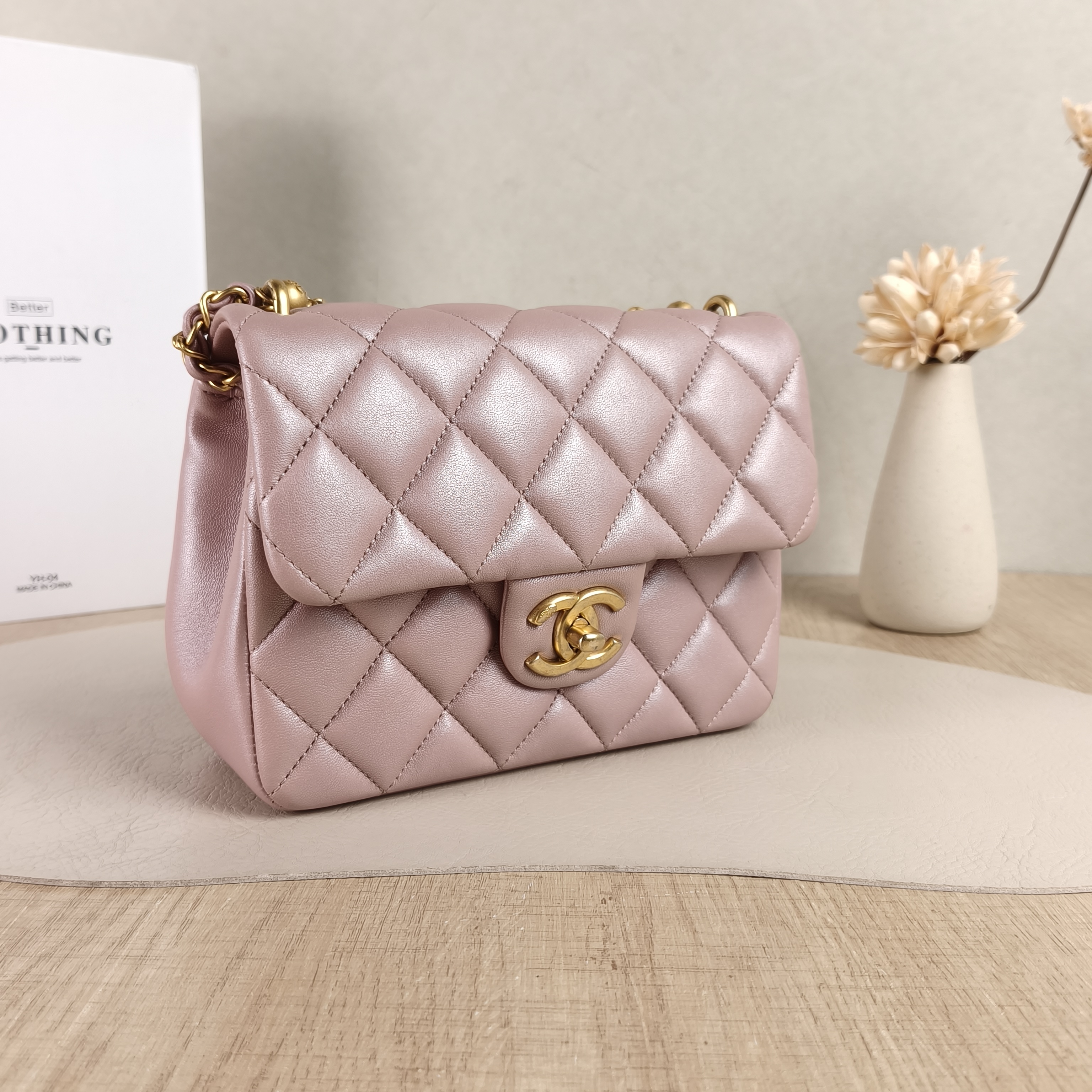 Chanel Crossbody Bag Pearl Lambskin One Size19.5 × 7.5 × 14.5 cm — cover view 2 of 5
