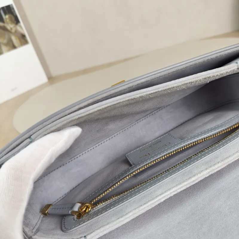 DIOR Crossbody Bag 30Montaigne 30 Avenue Grey Calfskin Small 23 × 6.5 × 13 cm — detail view 5 of 12