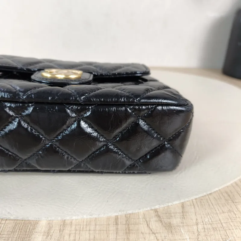 Chanel Crossbody Bag HOBO Black Waxed Leather Calfskin Small 19 × 6 × 17 cm — detail view 3 of 10