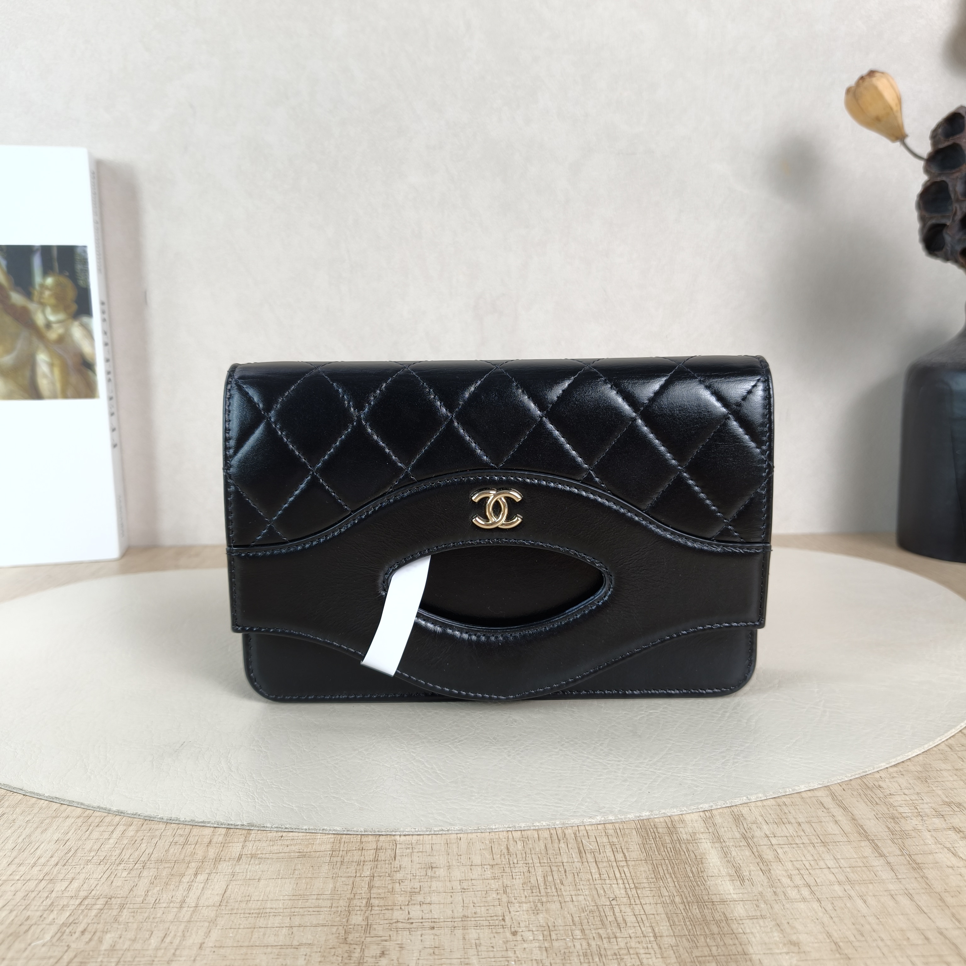 Chanel Crossbody Bag31bag woc Black Calfskinmini19 × 5 × 12 cm