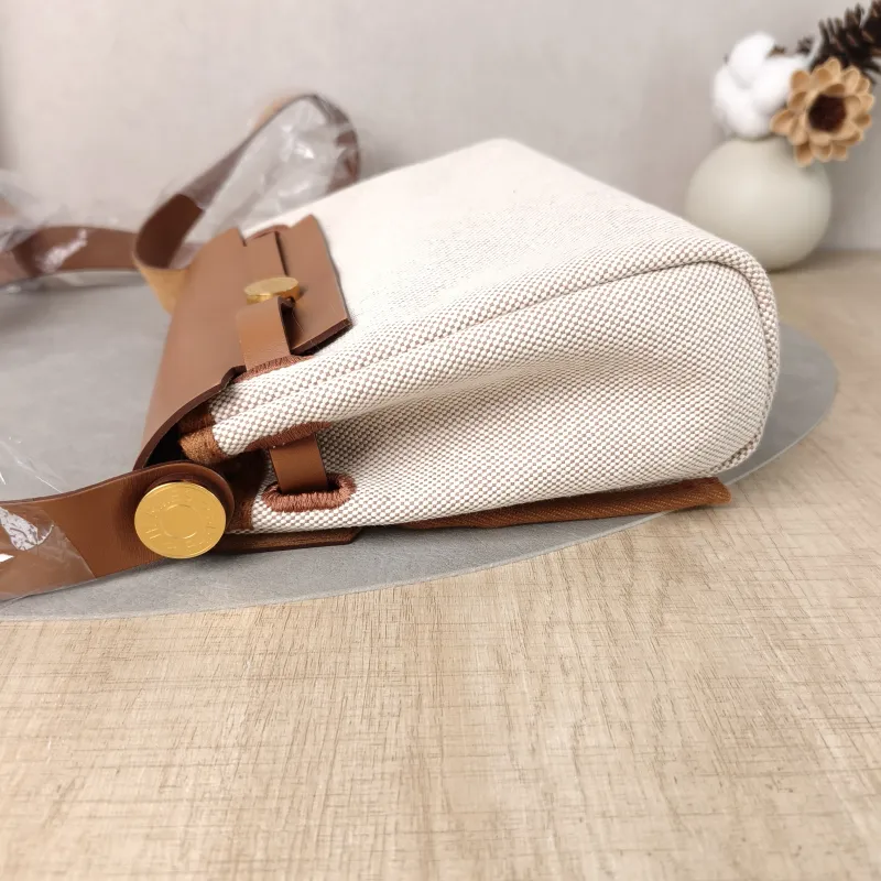 Hermès Crossbody Bag Herbag Zip 20 Beige Brown Calfskin，Canvas Mini 20.5 × 7 × 16.5 cm G — detail view 11 of 13