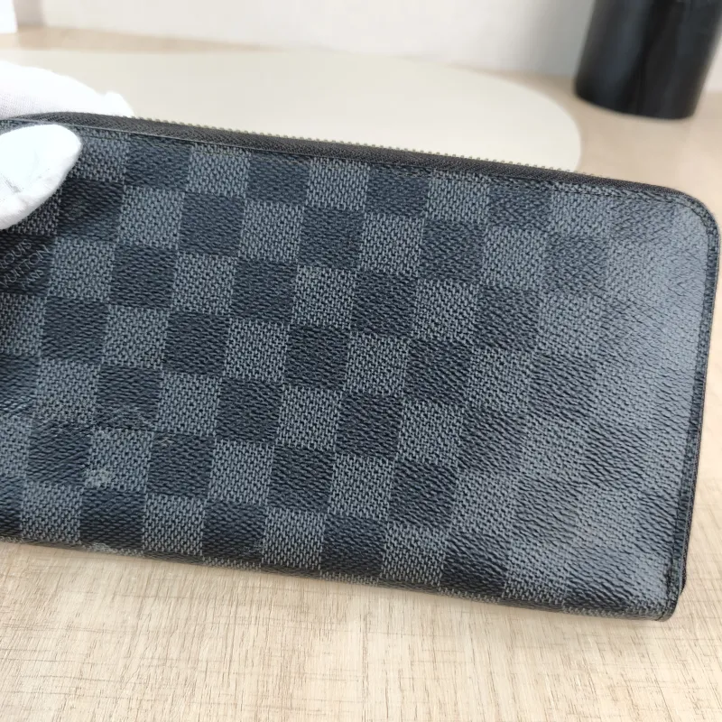 Louis Vuitton Wallet Edition Wallet PVC One Size20.5 × 2 × 12 cm — detail view 4 of 9