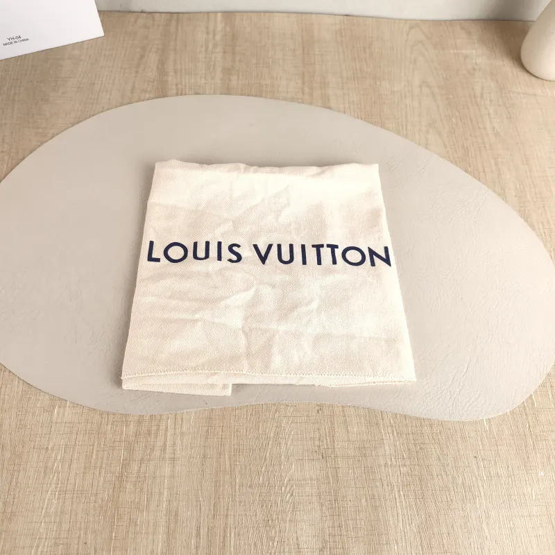 Louis Vuitton Crossbody Bag MONTSOURIS Messenger Bag Brown PVC Small 20 × 7 × 17 cm Edition — detail view 1 of 13