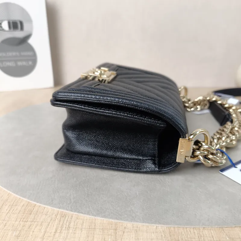 Chanel Crossbody Bagv leboy Black Grained Calfskin Small20.5 × 8.5 × 12 cm — detail view 6 of 13