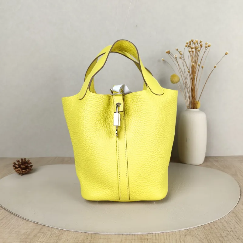 Hermès Top Handle Bag Picotin Lock 18 189N Taurillon Clemence TC Calfskin Small18 × 13 × 18 cm